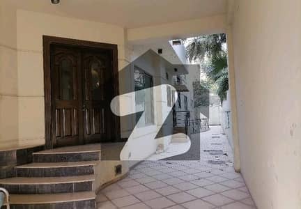 Good 500 Square Yards House For Rent In F-7