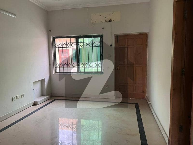 Ground Portion for rent in F11,
