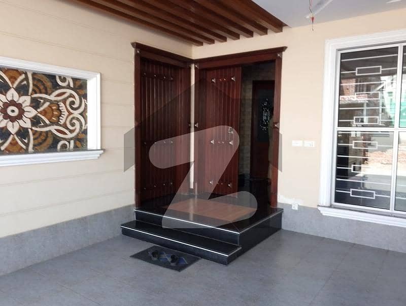 10 Marla House In LDA Avenue For Sale At Good Location