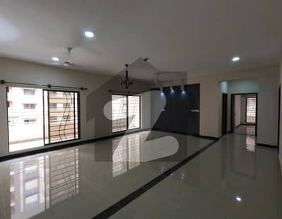 A 3300 Square Feet Flat In Karachi Is On The Market For sale