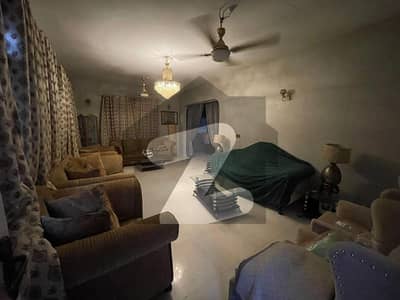 مسکان چورنگی کراچی میں 2 کمروں کا 5 مرلہ بالائی پورشن 37.0 ہزار میں کرایہ پر دستیاب ہے۔