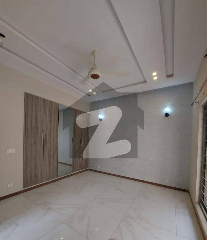 3 Bed 5 Marla Full House Ideal Location For Rent In DHA Phase 5 Lahore