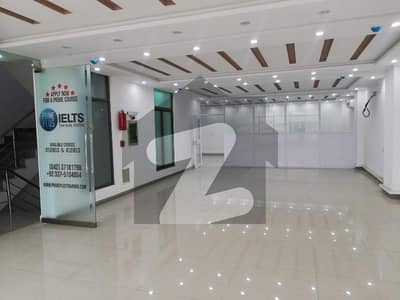 8-Marla 3rd Floor available for rent in dha Phase 8 BROADWAY