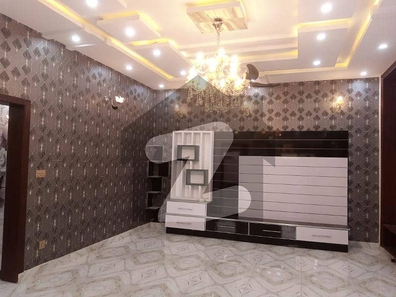 "DHA EME Phase 12, 1 Kanal 3-bedroom ground floor with basement, good location, facing park, near market. This 6-bedroom house in EME
