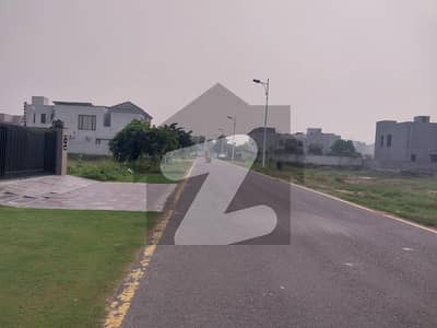 2 Kanal Investor's Plot in Prime Location of DHA Complete Papers Available - Meeting Possible