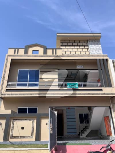 6 MARLA BRAND NEE LUSH BEAUTIFUL HOUSE FOR SELL AT AIRPORT HOUSING SOCIETY SECTOR 4