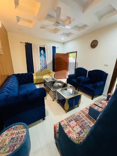 ایف ۔ 11 اسلام آباد میں 6 کمروں کا 9 مرلہ مکان 8.6 کروڑ میں برائے فروخت۔