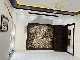 12 MARLA BRAND NEW LUXARY FULL HOUSE FOR RENT IN GULBAHAR BLOCK BAHRIA TOWN LAHORE