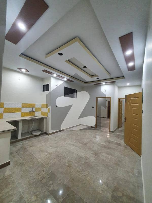 ناظم آباد کراچی میں 3 کمروں کا 5 مرلہ بالائی پورشن 1.35 کروڑ میں برائے فروخت۔