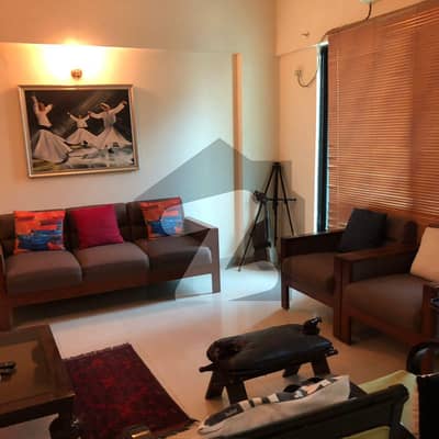 Fully Furnished AC Room For Rent With Lounge/Dining/Kitchen