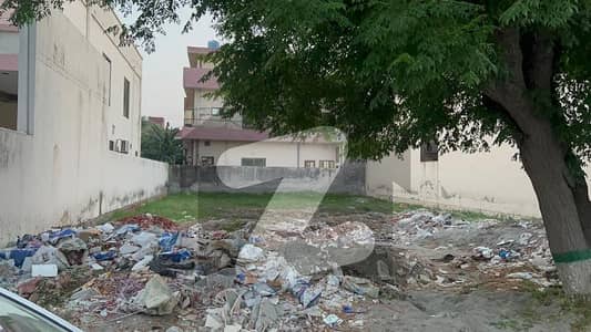 پی سی ایس آئی آر ہاؤسنگ سکیم فیز 2 پی سی ایس آئی آر ہاؤسنگ سکیم,لاہور میں 18 مرلہ رہائشی پلاٹ 4.25 کروڑ میں برائے فروخت۔