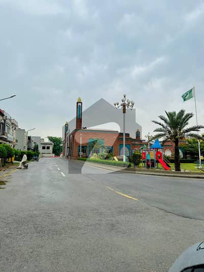 الکبیر ٹاؤن - فیز 2 الکبیر ٹاؤن,رائیونڈ روڈ,لاہور میں 3 مرلہ کمرشل پلاٹ 95.0 لاکھ میں برائے فروخت۔