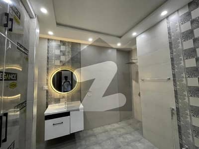 10 MARLA BRAND NEW BEAUTIFUL UPPER PORTION FOR RENT IN BAHRIA TOWN LAHORE