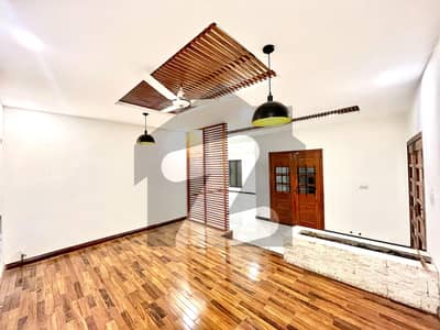 One Kanal Modern House Available For Rent With Original Pic ( Gas Available)