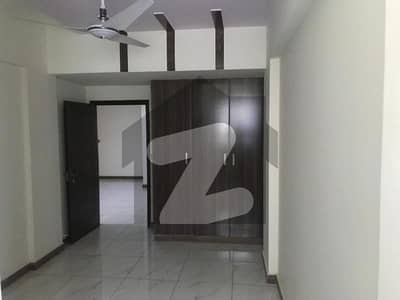 ittehad Commercial 3 Bedrooms dd Appartment 1st Floor With Lift Available For Sale