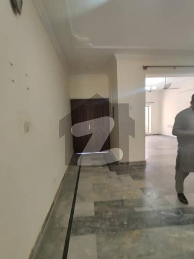 سوان گارڈن ۔ بلاک جی سوان گارڈن,اسلام آباد میں 2 کمروں کا 7 مرلہ مکان 45.0 ہزار میں کرایہ پر دستیاب ہے۔
