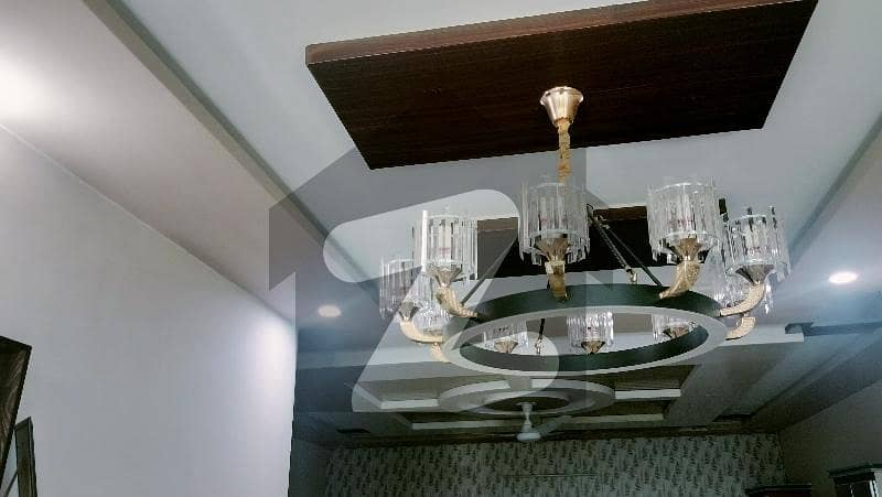 مین مانسہرہ روڈ ایبٹ آباد میں 10 کمروں کا 1 کنال مکان 7.0 کروڑ میں برائے فروخت۔ مین مانسہرہ روڈ ایبٹ آباد میں 10 کمروں کا 1 کنال مکان 7.0 کروڑ میں برائے فروخت۔