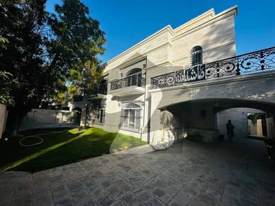 F-8 Luxury House For Rent 
13 Bedroom