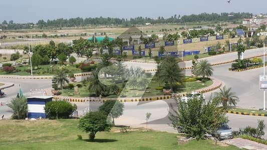 Gulberg Residencia Islamabad Block L Plot No 600 Series CORNER Size 7 Marla Developed Possession Demand Rs. 122 Lac Solid land the best plot