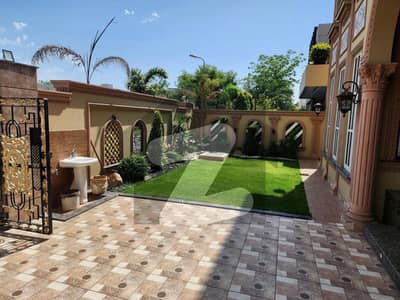 1 Kanal Spanish Style House Available For Rent