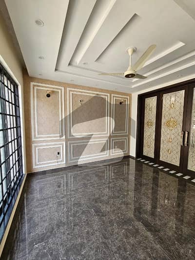 12 Marla Corner and Basement Modern House For Sale in Sector C Hot Location Bahria Town ,Lahore