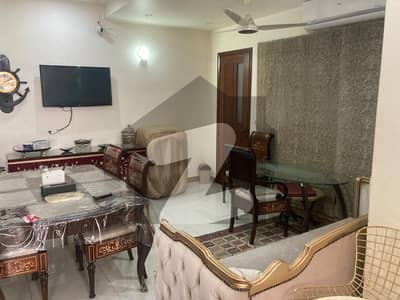 ڈی ایچ اے فیز 7 ایکسٹینشن ڈی ایچ اے ڈیفینس,کراچی میں 3 کمروں کا 5 مرلہ مکان 5.25 کروڑ میں برائے فروخت۔