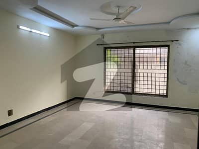 Beautiful new tails flooring ground portion available for rent in g11 Islamabad at big street, near to markaz.