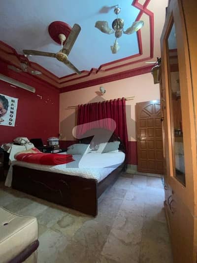 ملیر کراچی میں 5 کمروں کا 5 مرلہ مکان 1.95 کروڑ میں برائے فروخت۔