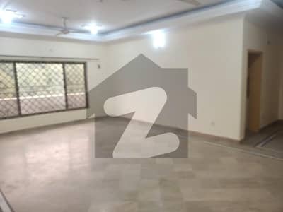 Upper Portion For Rent G10-2 Mind Blowing Location
