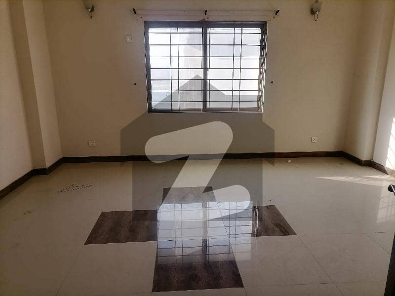 Highly-coveted 2600 Square Feet Flat Is Available In Askari 5 - Sector E For sale