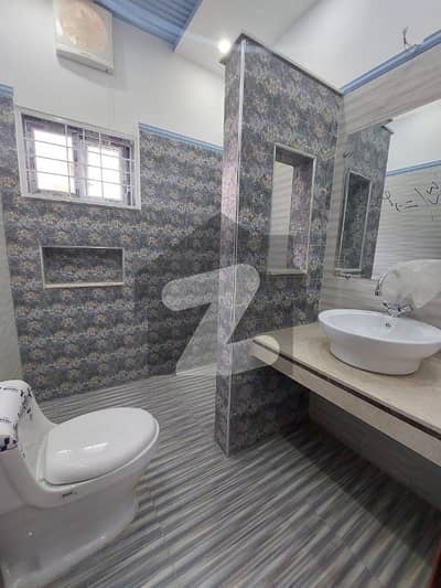 ڈیوائن گارڈنز لاہور میں 4 کمروں کا 14 مرلہ مکان 5.5 کروڑ میں برائے فروخت۔