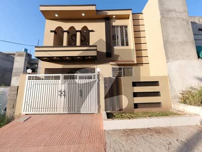 Ideal On Excellent Location House For Sale In Airport Housing Society - Sector 4