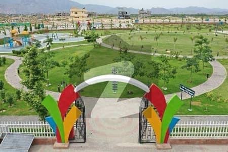 2 kanal plot in sector A for sale