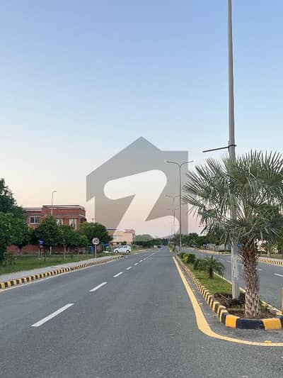 مسلم نگر ہاؤسنگ سکیم لاہور میں 1 کنال رہائشی پلاٹ 1.35 کروڑ میں برائے فروخت۔