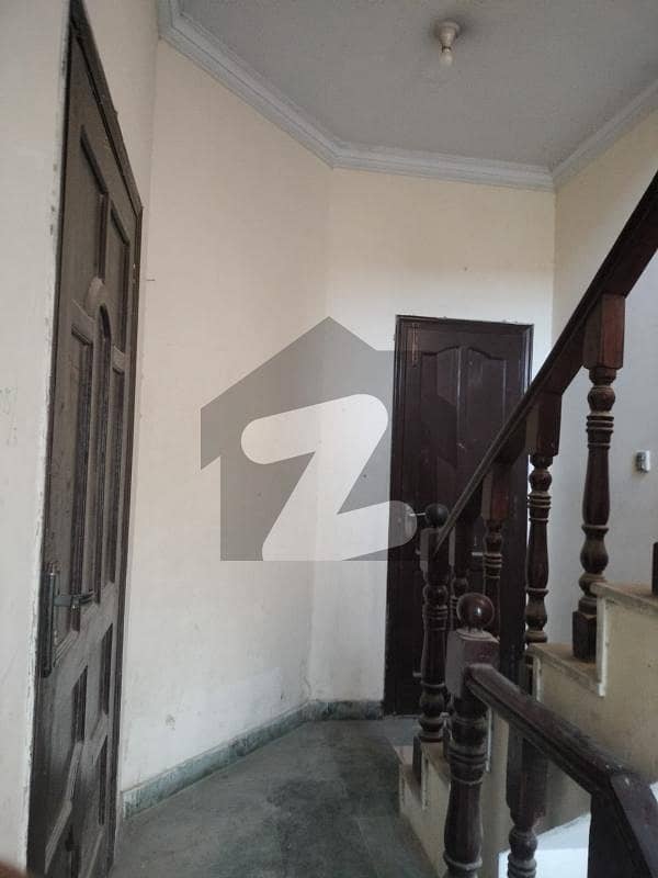 2 bed upper portion available for Rent in E-11/4 Islamabad