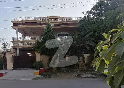 مرغزار آفیسرز کالونی لاہور میں 8 کمروں کا 1 کنال مکان 6.0 کروڑ میں برائے فروخت۔