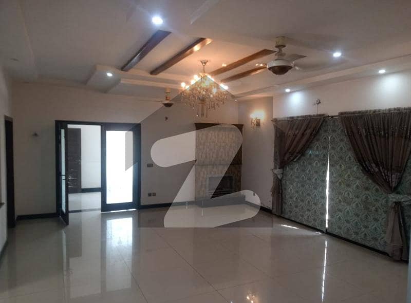 One kanal Upper Portion available for rent in dha phase 5 D block