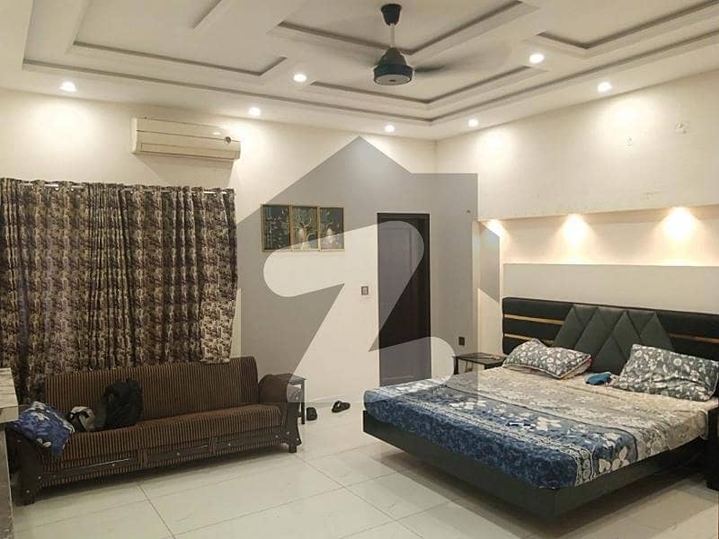 ویلینشیاء ہاؤسنگ سوسائٹی لاہور میں 5 کمروں کا 1 کنال مکان 6.15 کروڑ میں برائے فروخت۔