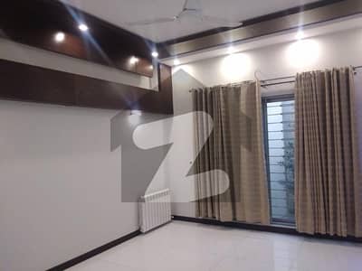 Kanal (Lower Lock) Upper Portion For Rent In DHA Phase 4-AA