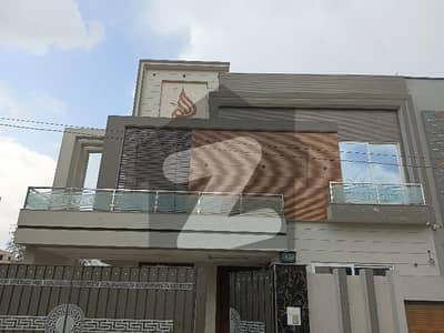 10 Marla Like Brand New House With Gas Available For Sale In Bahria Town Lahore.