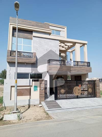 8 Marla Brand New House Facing Park For Sale in Bahria Orchard Phase 2