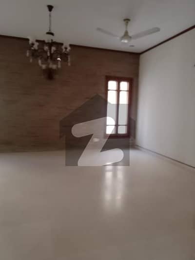 OUTCLASS 1000 YARDS BUNGALOW FOR RENT IN KHE ITTEHAD DHA PHASE 6 KARACHI