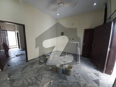 3 Marla 2nd Floor Portion For Rent In Allama Iqbal Town Lahore