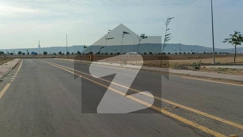 152 Square Yards Residential Plot In Central Bahria Town - Precinct 10-B For sale