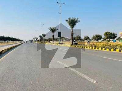 PLOT NO 3700 Y DHA PHASE 7 DIRECT APPROACH FROM MAIN ROAD