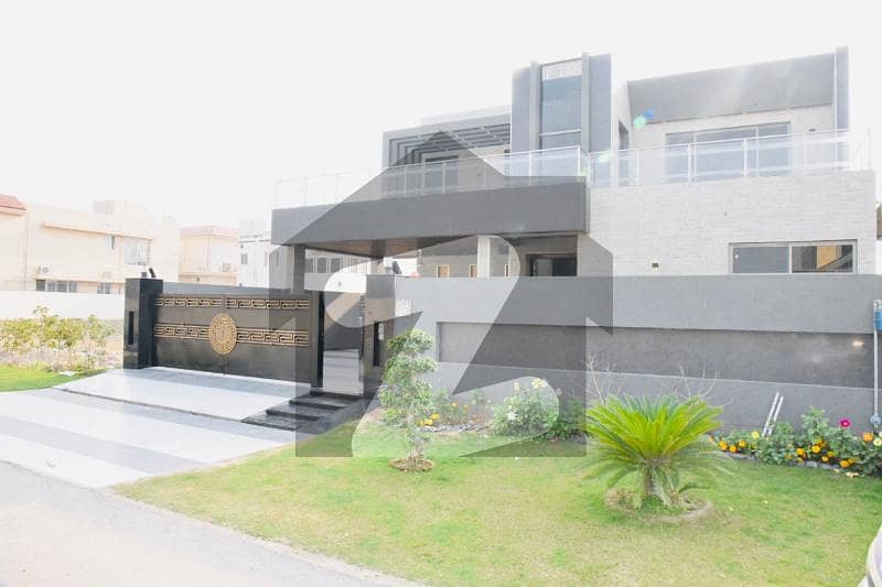 1 kanal Luxurious Bungalow for rent in dha Phase 6