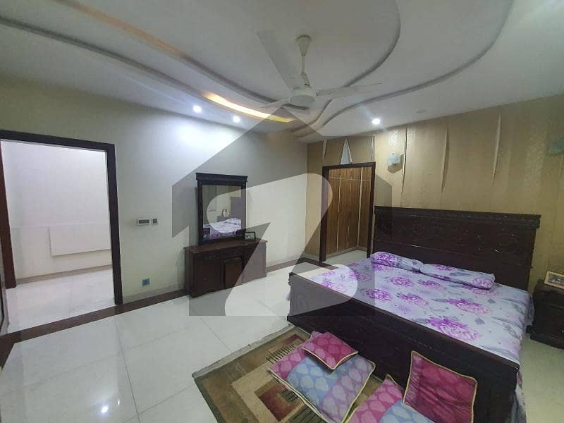 بحریہ ٹاؤن سیکٹرڈی بحریہ ٹاؤن,لاہور میں 3 کمروں کا 5 مرلہ مکان 1.8 کروڑ میں برائے فروخت۔