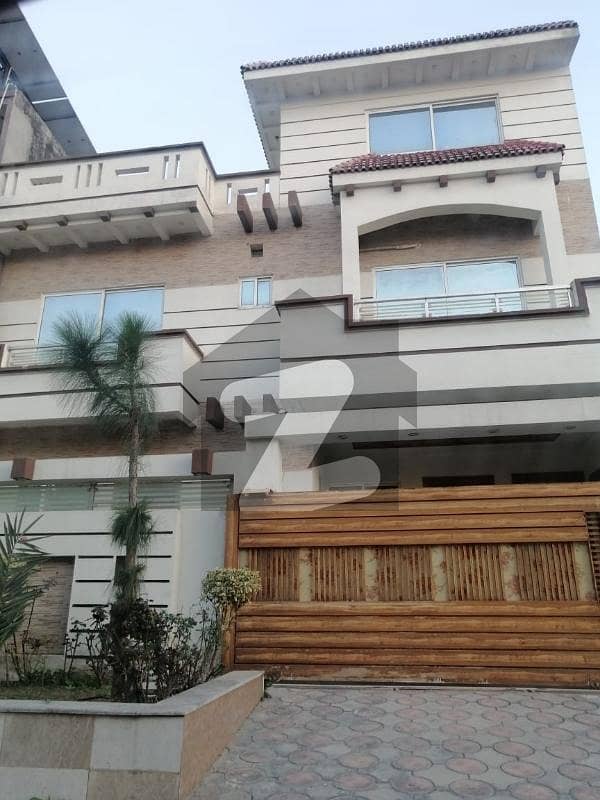 10 Marla Like Brand New House For Sale In G13/2 Islamabad