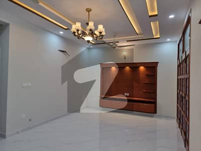 10 Marla Like Brand New House For Sell In G13/2 Islamabad