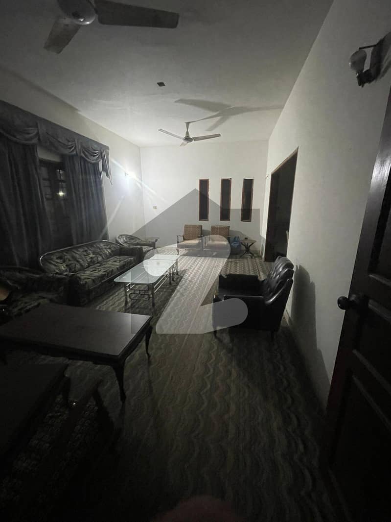 ڈی ایچ اے فیز 4 ڈی ایچ اے ڈیفینس,کراچی میں 4 کمروں کا 12 مرلہ مکان 5.25 کروڑ میں برائے فروخت۔